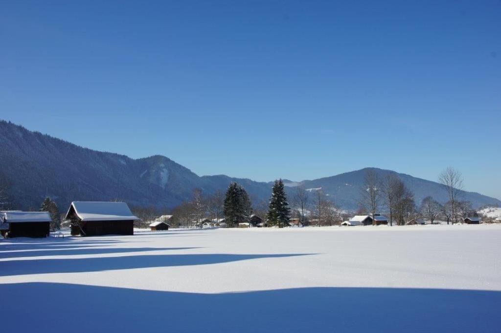 'Sissi' Ein Zaubehaftes Apartement Im Modernen Landhausstil Oberammergau Exteriör bild